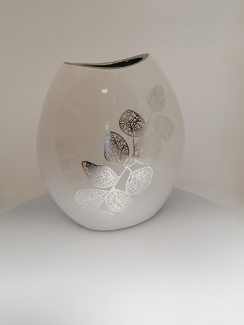 Oválna keramická váza