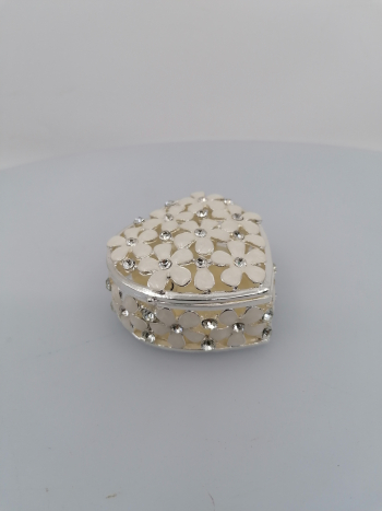 Malá  luxusná šperkovnička v tvare srdca 6x6x3,5cm